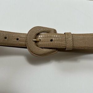 Vintage Taupe Embossed Leather Belt / Classic Neutral Women’s
